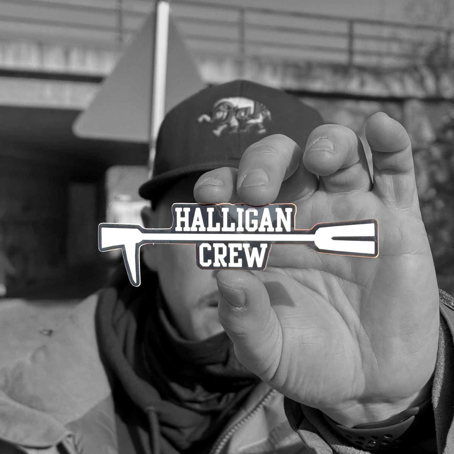 Halligan Crew Premium Sticker Schwarz
